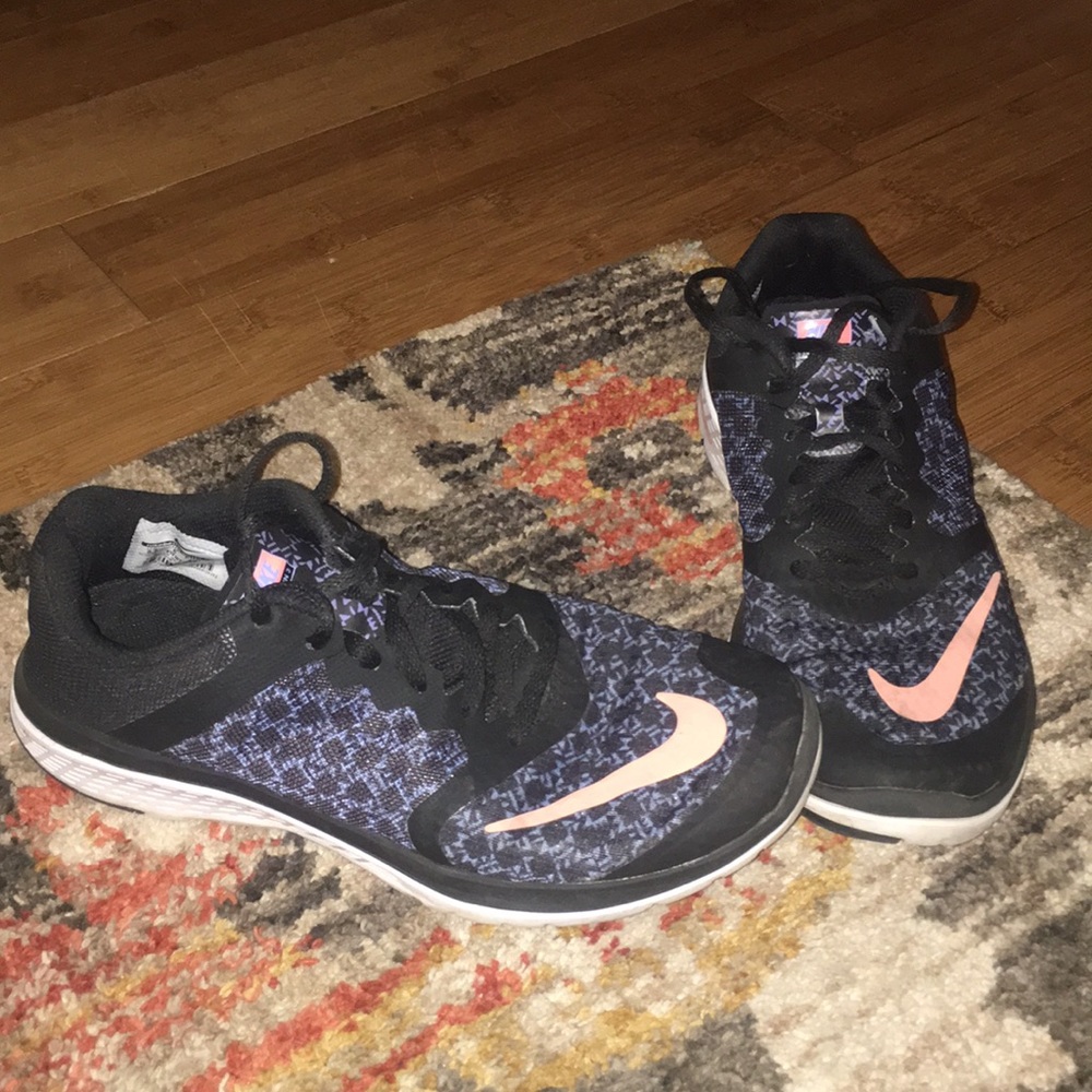 Nike sneakers size 8.5